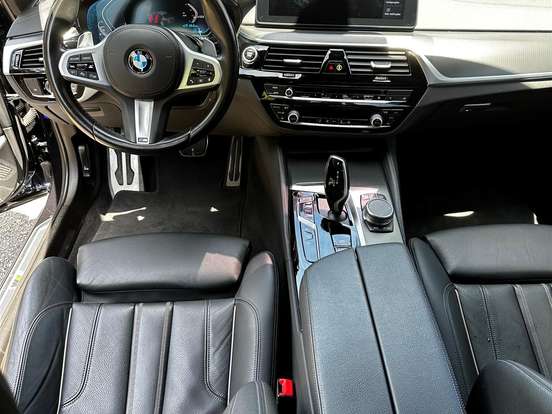 BMW-530e-2.0 16V TWINPOWER HÍBRIDO M SPORT AUTOMÁTICO BMW-530e-2021