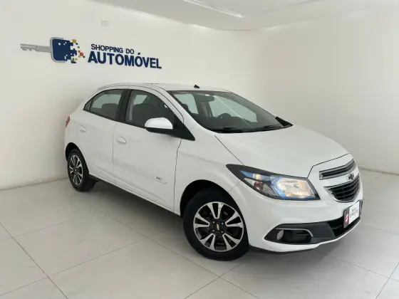 CHEVROLET ONIX 1.4 MPFI LTZ 8V FLEX 4P AUTOMÁTICO CHEVROLET ONIX 1.4 MPFI LTZ 8V FLEX 4P AUTOMÁTICO