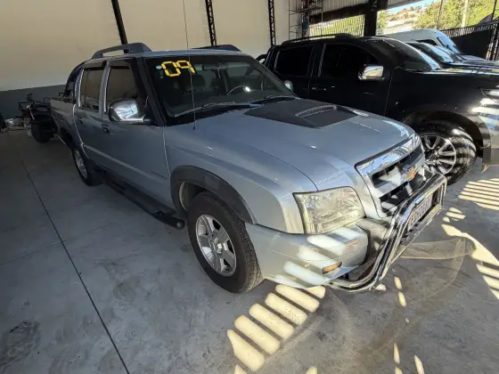 CHEVROLET S10 2.4 ADVANTAGE 4X2 CD 8V FLEX 4P MANUAL