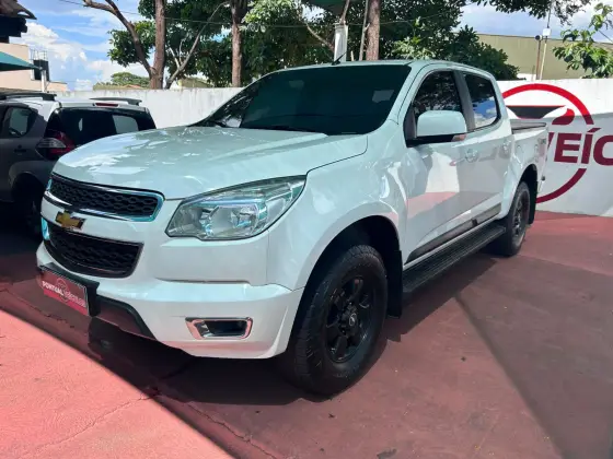 CHEVROLET S10 2.4 LT 4X2 CD 8V FLEX 4P MANUAL CHEVROLET S10 2.4 LT 4X2 CD 8V FLEX 4P MANUAL