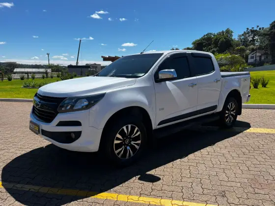 CHEVROLET S10 2.8 LS 4X4 CD 16V TURBO DIESEL 4P MANUAL