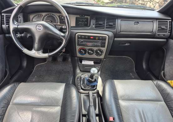 CHEVROLET-VECTRA-2001