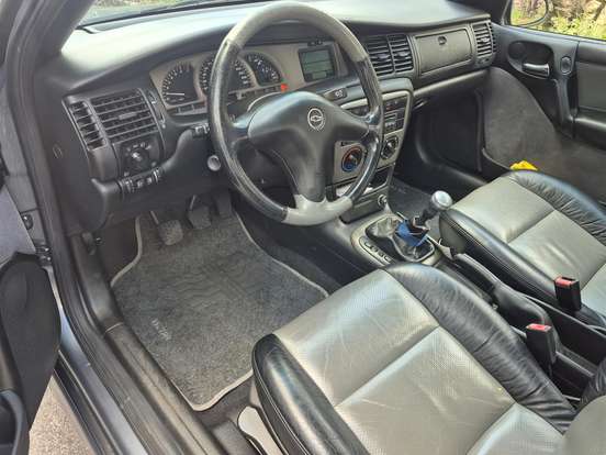 CHEVROLET-VECTRA-2.2 MPFI CHALLENGE 16V GASOLINA 4P MANUAL CHEVROLET-VECTRA-2001