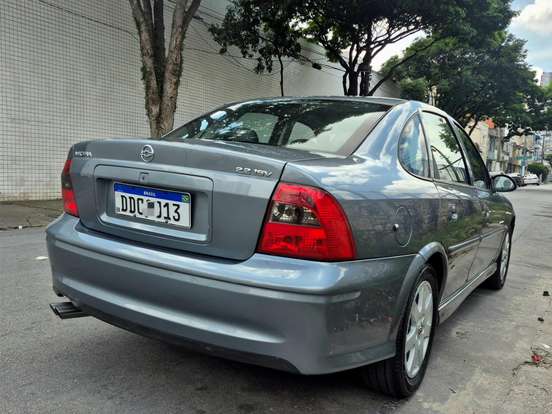 CHEVROLET-VECTRA-2.2 MPFI CHALLENGE 16V GASOLINA 4P MANUAL CHEVROLET-VECTRA-2001