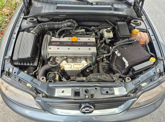 CHEVROLET-VECTRA-2001