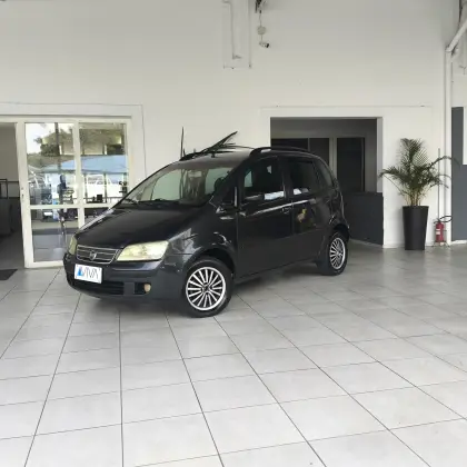 FIAT IDEA 1.4 MPI ELX 8V FLEX 4P MANUAL FIAT IDEA 1.4 MPI ELX 8V FLEX 4P MANUAL