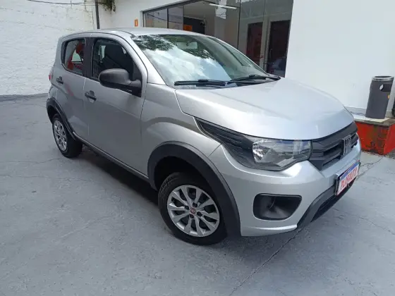 FIAT MOBI 1.0 EVO FLEX LIKE. MANUAL FIAT MOBI 1.0 EVO FLEX LIKE. MANUAL