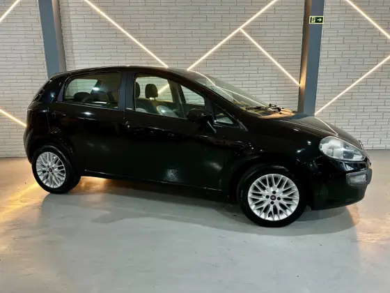 FIAT PUNTO 1.6 ESSENCE 16V FLEX 4P MANUAL