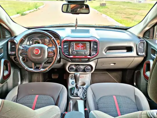 FIAT-TORO-1.8 16V EVO FLEX FREEDOM OPEN EDITION PLUS AT6 FIAT-TORO-2016