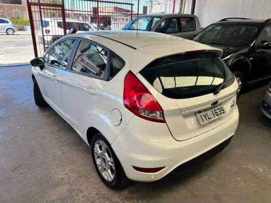 FORD FIESTA 1.0 ECOBOOST SEL HATCH 12V GASOLINA 4P POWERSHIFT FORD FIESTA 1.0 ECOBOOST SEL HATCH 12V GASOLINA 4P POWERSHIFT