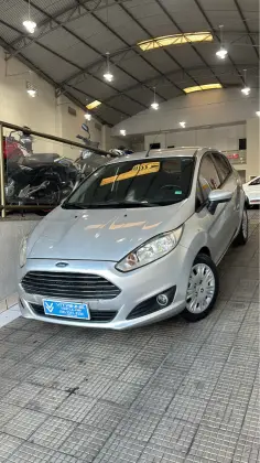 FORD FIESTA 1.5 SE HATCH 16V FLEX 4P MANUAL FORD FIESTA 1.5 SE HATCH 16V FLEX 4P MANUAL