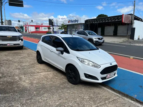 FORD FIESTA 1.5 SE HATCH 16V FLEX 4P MANUAL