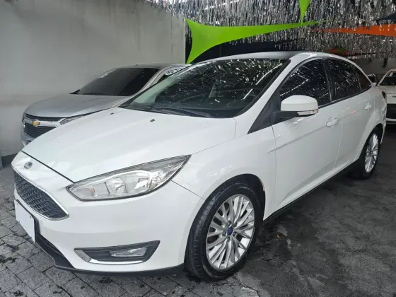 FORD FOCUS 2.0 SE PLUS 16V FLEX 4P POWERSHIFT