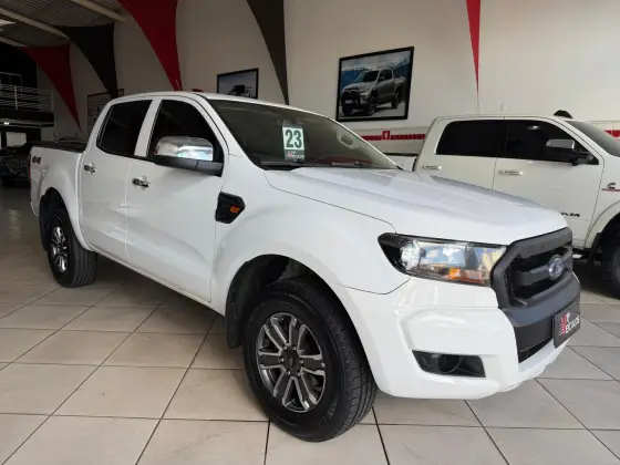 FORD RANGER 3.2 XL 4X4 CD 20V DIESEL 4P AUTOMÁTICO FORD RANGER 3.2 XL 4X4 CD 20V DIESEL 4P AUTOMÁTICO