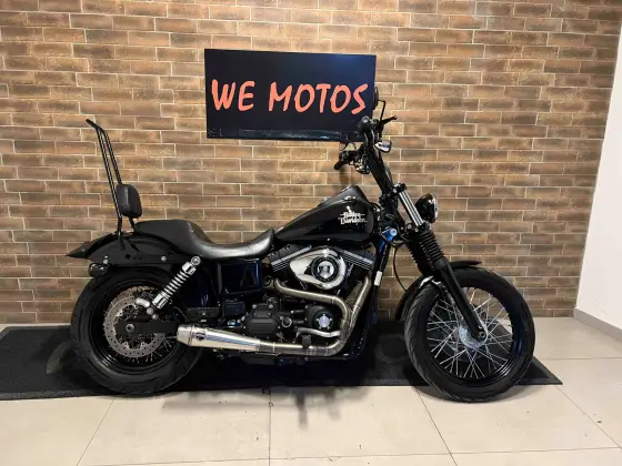 HARLEY-DAVIDSON DYNA STREET BOB 