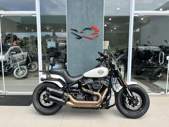 HARLEY-DAVIDSON SOFTAIL FAT BOB 107 
