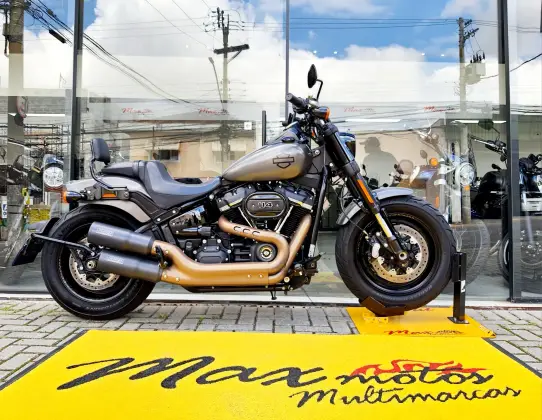 HARLEY-DAVIDSON SOFTAIL FAT BOB 114 