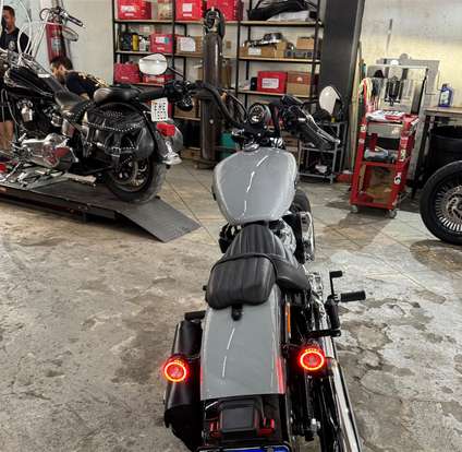 HARLEY-DAVIDSON-STREET BOB-2025