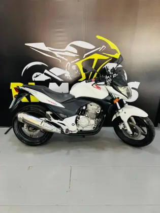 HONDA CB 300R 