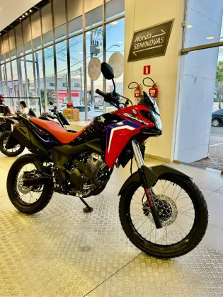 HONDA XRE 300 SAHARA RALLY HONDA XRE 300 SAHARA RALLY