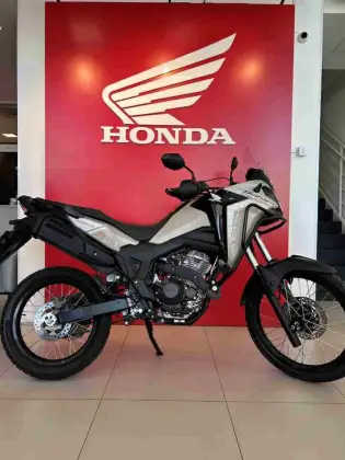 HONDA XRE 300 SAHARA 