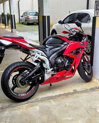 HONDA-CBR 600RR-2010