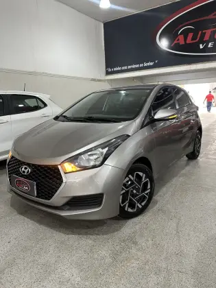 HYUNDAI HB20 1.6 COMFORT PLUS 16V FLEX 4P AUTOMÁTICO HYUNDAI HB20 1.6 COMFORT PLUS 16V FLEX 4P AUTOMÁTICO