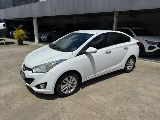 HYUNDAI HB20S 1.6 PREMIUM 16V FLEX 4P AUTOMÁTICO