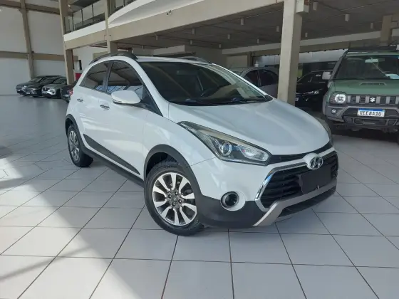 HYUNDAI HB20X 1.6 16V PREMIUM FLEX 4P AUTOMÁTICO