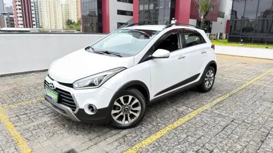 HYUNDAI HB20X 1.6 16V PREMIUM FLEX 4P AUTOMÁTICO HYUNDAI HB20X 1.6 16V PREMIUM FLEX 4P AUTOMÁTICO