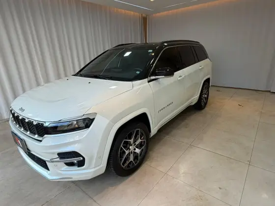 JEEP COMMANDER 1.3 T270 TURBO FLEX OVERLAND AT6 JEEP COMMANDER 1.3 T270 TURBO FLEX OVERLAND AT6
