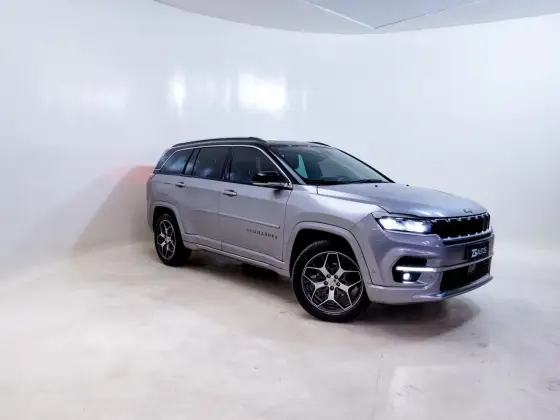 JEEP COMMANDER 1.3 T270 TURBO FLEX OVERLAND AT6 JEEP COMMANDER 1.3 T270 TURBO FLEX OVERLAND AT6