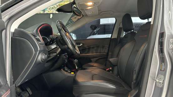 JEEP-COMPASS-2.0 16V DIESEL TRAILHAWK 4X4 AUTOMÁTICO JEEP-COMPASS-2020