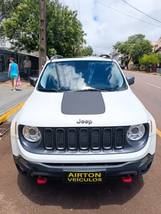 JEEP RENEGADE 2.0 16V TURBO DIESEL TRAILHAWK 4P 4X4 AUTOMÁTICO