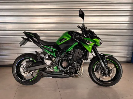 KAWASAKI Z900 SE KAWASAKI Z900 SE
