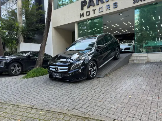 MERCEDES-BENZ GLA 250 2.0 16V TURBO GASOLINA SPORT 4P AUTOMÁTICO