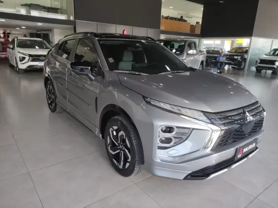 MITSUBISHI ECLIPSE CROSS 1.5 MIVEC TURBO GASOLINA HPE-S CVT MITSUBISHI ECLIPSE CROSS 1.5 MIVEC TURBO GASOLINA HPE-S CVT