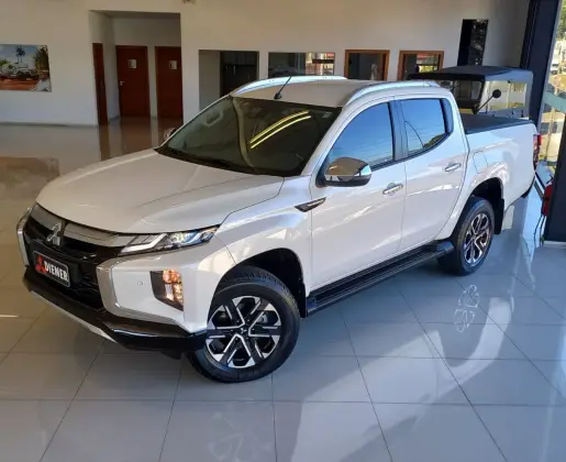 MITSUBISHI L200 TRITON 2.4 16V TURBO DIESEL SPORT HPE-S CD 4P 4X4 AUTOMÁTICO