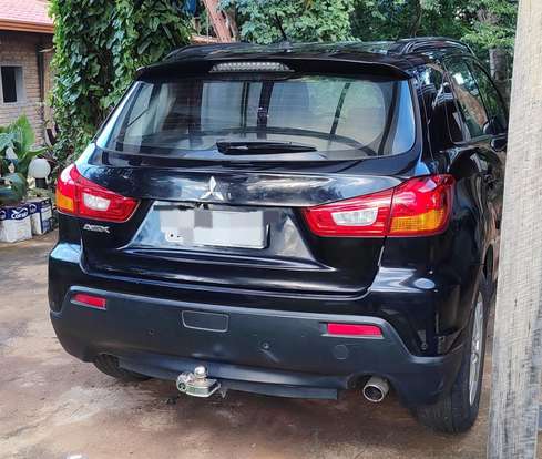 MITSUBISHI-ASX-2011
