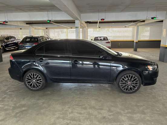 MITSUBISHI-LANCER-2.0 HLE 16V GASOLINA 4P AUTOMÁTICO MITSUBISHI-LANCER-2016