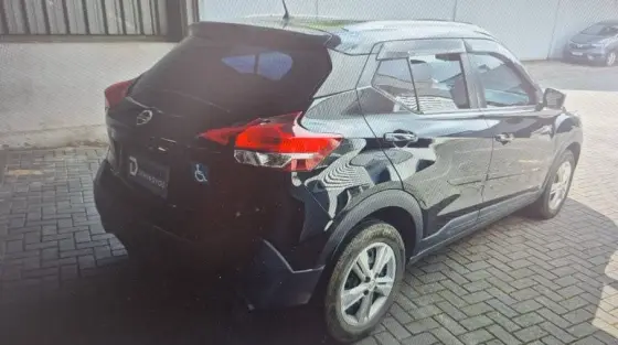 NISSAN KICKS 1.6 16V FLEXSTART S 4P XTRONIC NISSAN KICKS 1.6 16V FLEXSTART S 4P XTRONIC