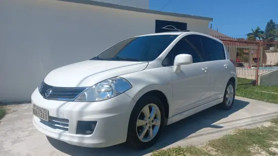NISSAN TIIDA 1.8 SL 16V FLEX 4P AUTOMÁTICO NISSAN TIIDA 1.8 SL 16V FLEX 4P AUTOMÁTICO