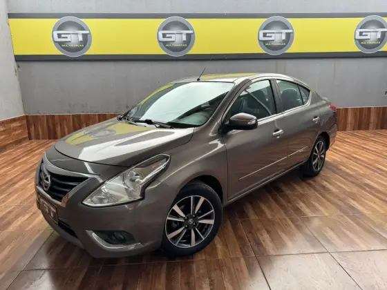 NISSAN VERSA 1.6 16V FLEXSTART UNIQUE 4P XTRONIC NISSAN VERSA 1.6 16V FLEXSTART UNIQUE 4P XTRONIC