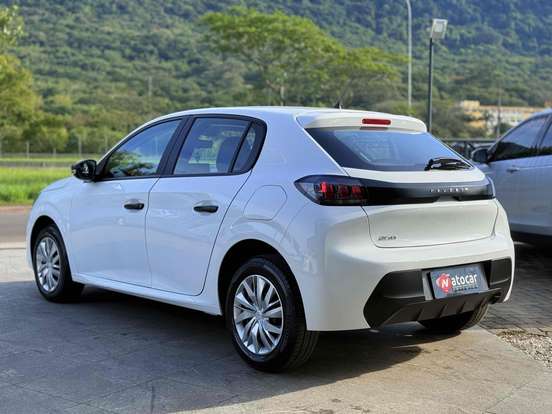 PEUGEOT-208-2023