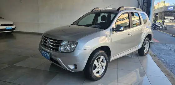 RENAULT DUSTER 2.0 DYNAMIQUE 4X2 16V FLEX 4P AUTOMÁTICO