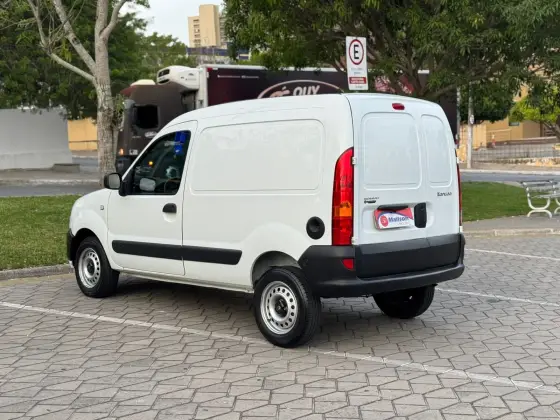 RENAULT KANGOO 1.6 EXPRESS 16V FLEX 3P MANUAL