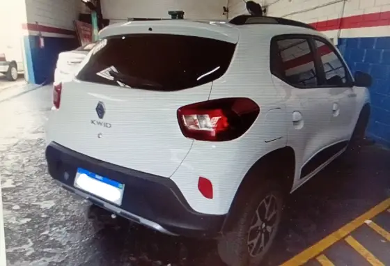RENAULT KWID 1.0 12V SCE FLEX OUTSIDER MANUAL