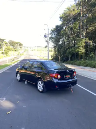 TOYOTA-COROLLA-2010