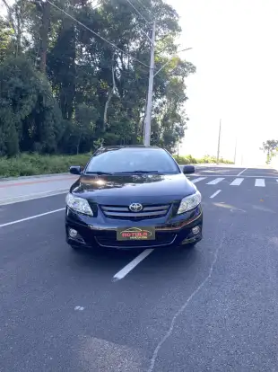 TOYOTA-COROLLA-2010