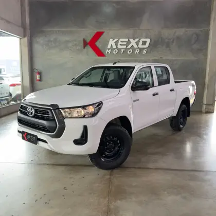 TOYOTA HILUX 2.8 D-4D TURBO DIESEL CD POWER PACK 4X4 AUTOMÁTICO